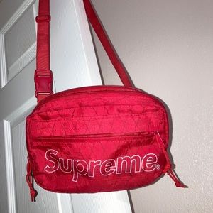 Supreme Fw18 Shoulder Bag Red 3m Reflective DP